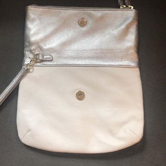 Oversized wristlet - Picture 2 of 4